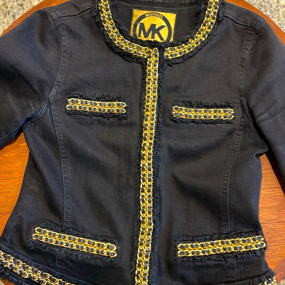 Michael Kors beautiful jacket w/ chain and leather deco. Snap close. Fringe. EUC
